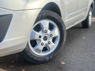 Voertuigafbeelding 3