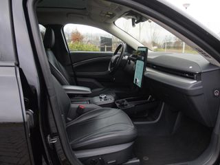 Voertuigafbeelding 11