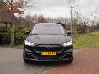 Voertuigafbeelding 4