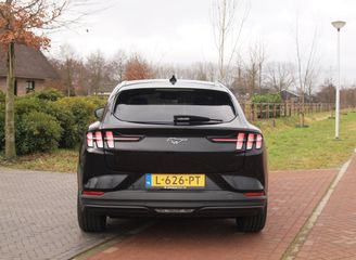 Voertuigafbeelding 8