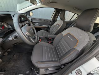 Voertuigafbeelding 4