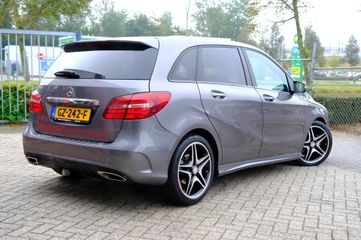 Voertuigafbeelding 2