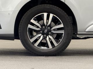 Voertuigafbeelding 4