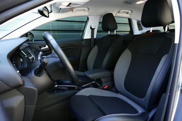 Voertuigafbeelding 12