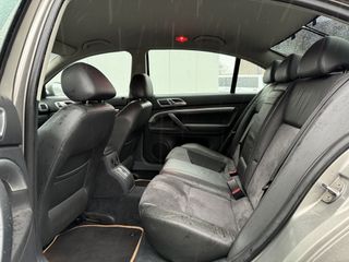 Voertuigafbeelding 18