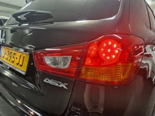 Voertuigafbeelding 8