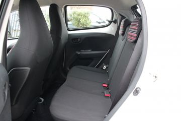 Voertuigafbeelding 9