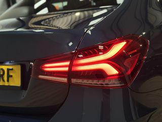 Voertuigafbeelding 12