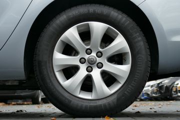 Voertuigafbeelding 9