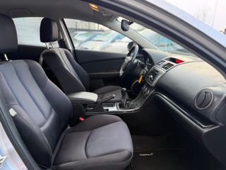 Voertuigafbeelding 6