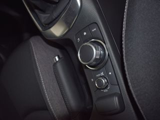 Voertuigafbeelding 12