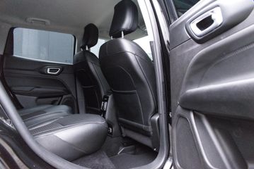 Voertuigafbeelding 38