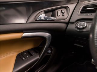 Voertuigafbeelding 27