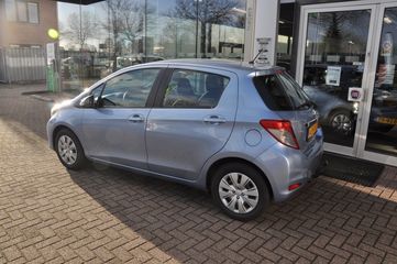 Voertuigafbeelding 4