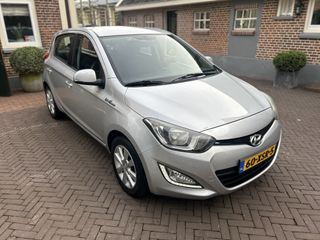 Voertuigafbeelding 6