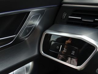 Voertuigafbeelding 44