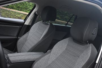 Voertuigafbeelding 6