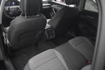 Voertuigafbeelding 8