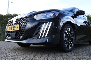 Voertuigafbeelding 4