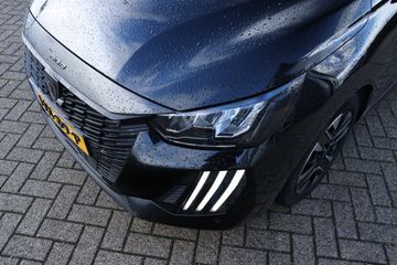 Voertuigafbeelding 6