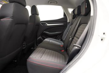 Voertuigafbeelding 9