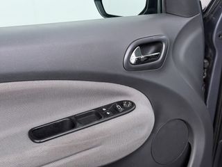 Voertuigafbeelding 11