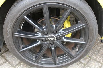 Voertuigafbeelding 2