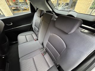 Voertuigafbeelding 4