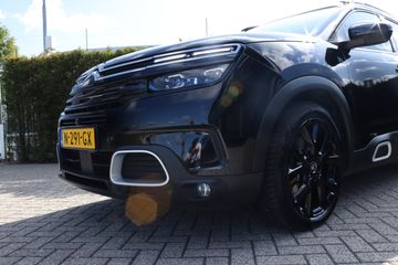 Voertuigafbeelding 4