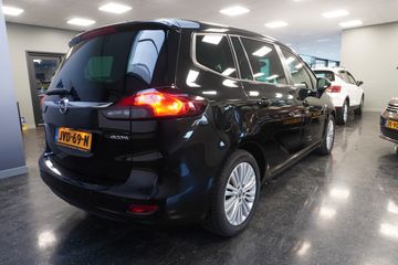 Voertuigafbeelding 3