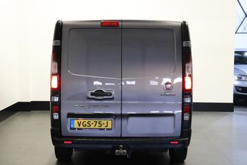 Voertuigafbeelding 6