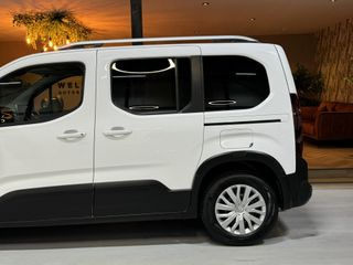 Voertuigafbeelding 10