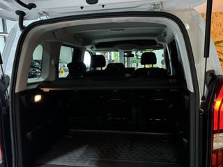 Voertuigafbeelding 13