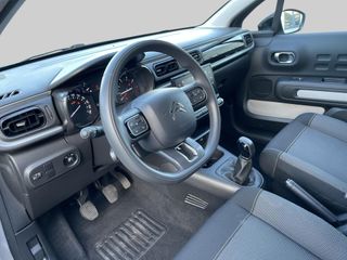 Voertuigafbeelding 3