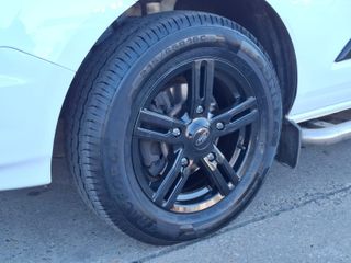 Voertuigafbeelding 8