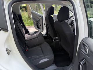 Voertuigafbeelding 42