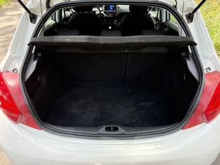 Voertuigafbeelding 7