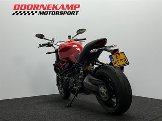 Voertuigafbeelding 11