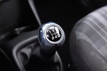 Voertuigafbeelding 12