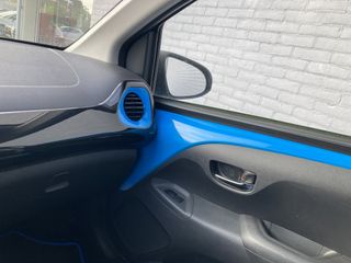 Voertuigafbeelding 4