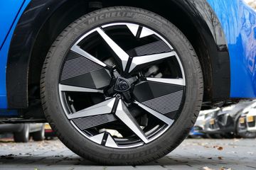 Voertuigafbeelding 10