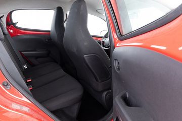 Voertuigafbeelding 6