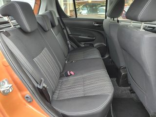 Voertuigafbeelding 9