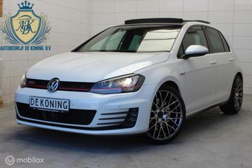Volkswagen Golf - S-931-TZ - Polisa Lease
