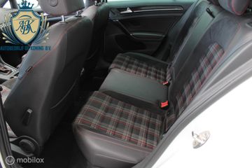 Voertuigafbeelding 16