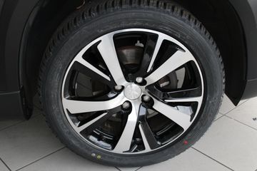 Voertuigafbeelding 4