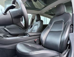 Voertuigafbeelding 12