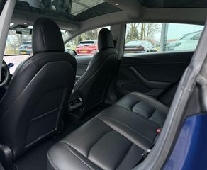 Voertuigafbeelding 16