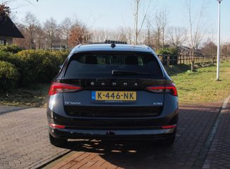 Voertuigafbeelding 8