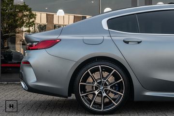 Voertuigafbeelding 3